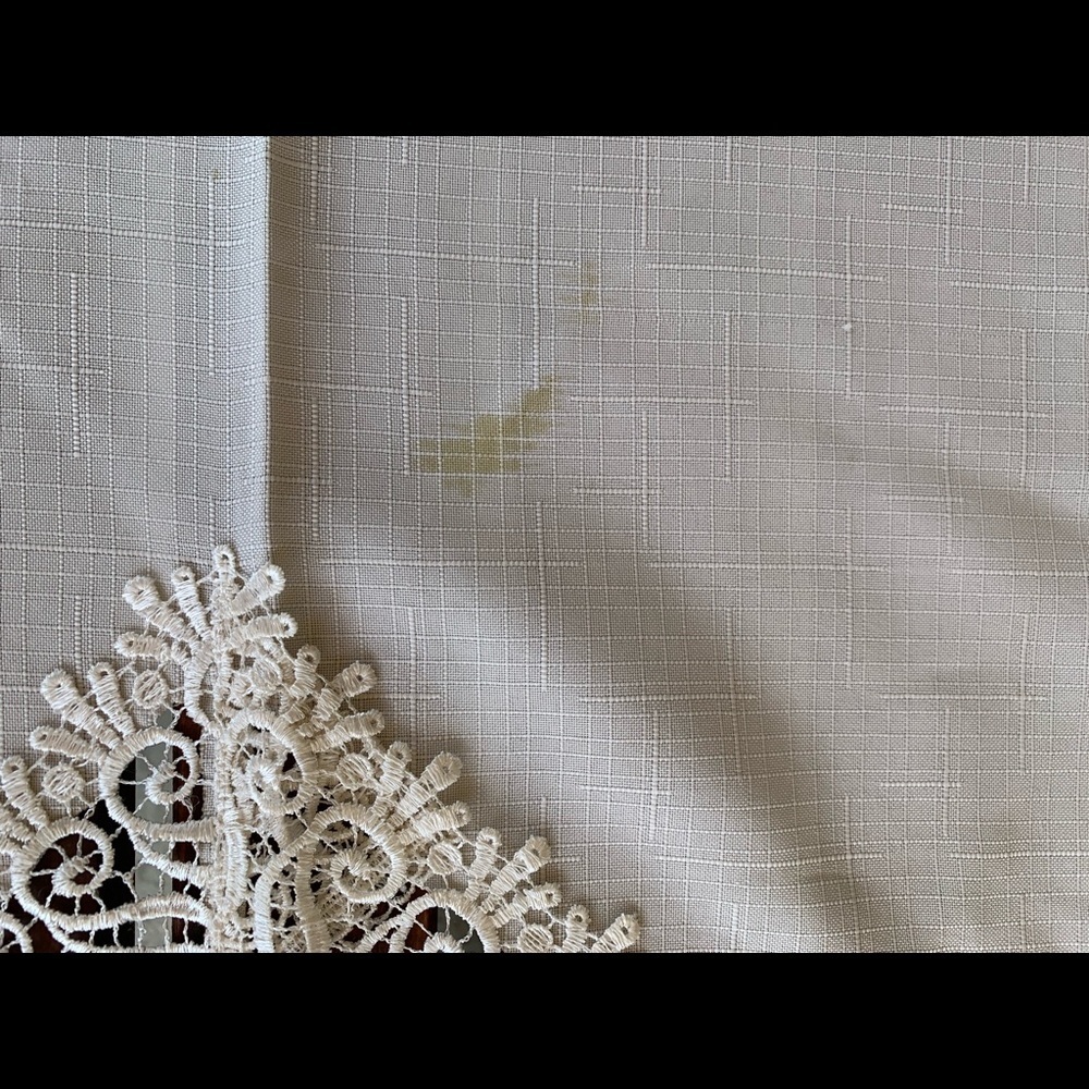 Table Cloths - Picture 6 of 7